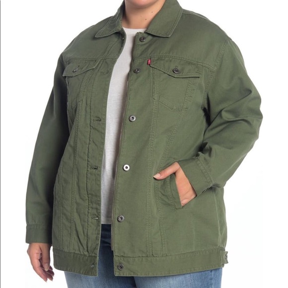 Levi's Jackets & Blazers - HP🎉 New Levi’s Spread Collar Button Down Jacket